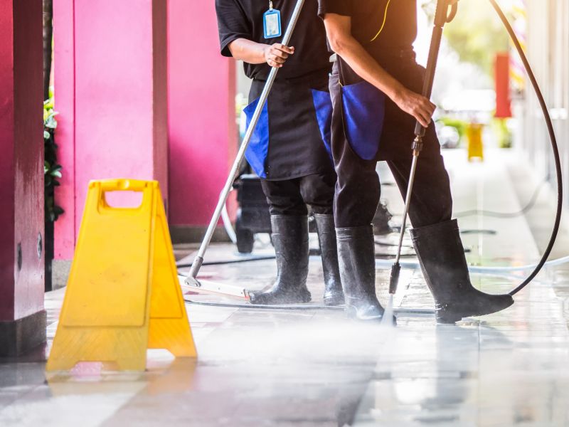 Power Washings on Commercial Buildings