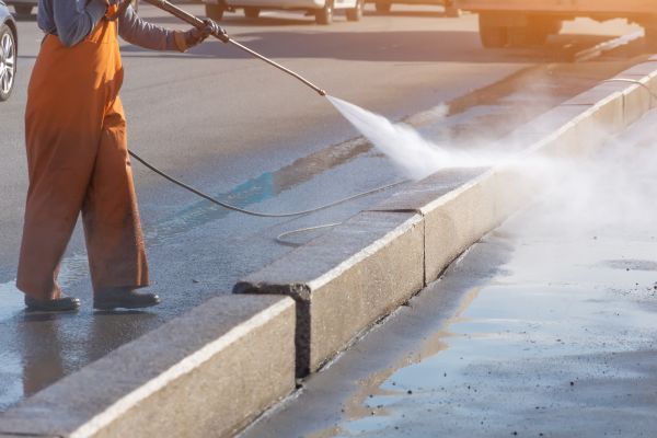 Cost of Commercial Concrete Cleaning in College Station