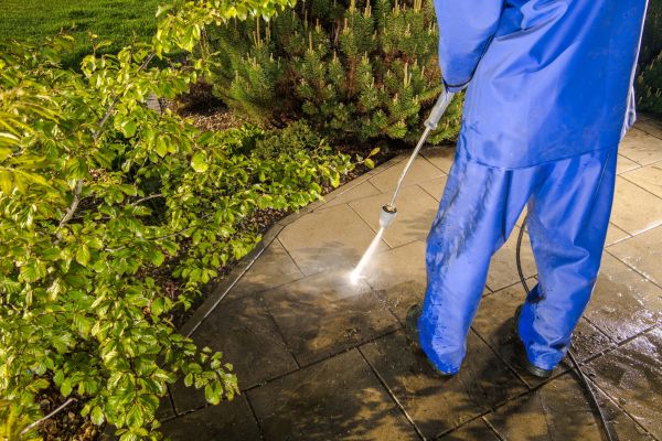 Cost of Hardscape Cleaning in College Station