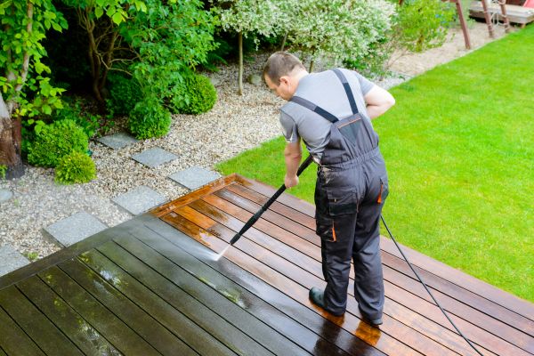 Cost of Deck And Patio Cleaning in College Station