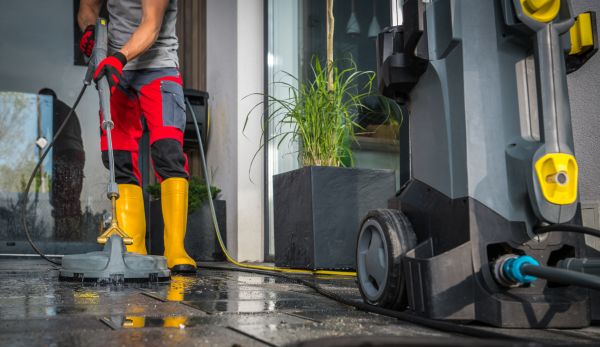 Cost of Commercial Pressure Cleaning in College Station