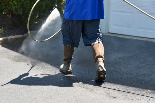 Cost of Asphalt Driveway Cleaning in College Station