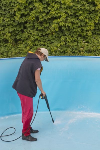 Cost of Pool Pressure Washing in College Station
