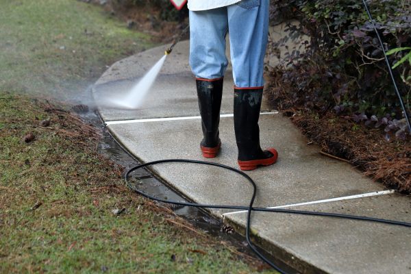Cost of Sidewalk Pressure Cleaning in College Station