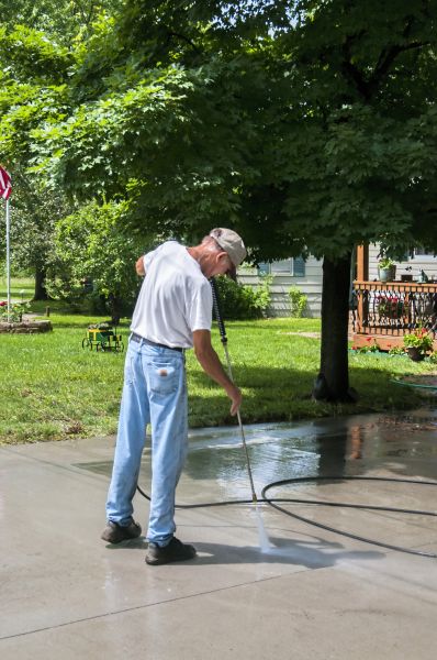 Cost of Driveway Concrete Cleaning in College Station