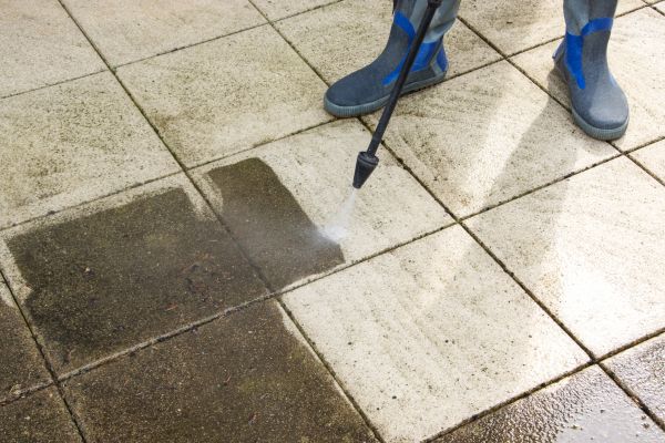 Cost of Outdoor Concrete Cleaning in College Station